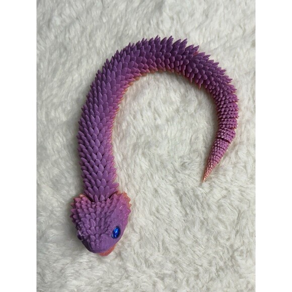3D Printed Articulated Viper Snake. Fidget Toy. - Picture 7 of 8